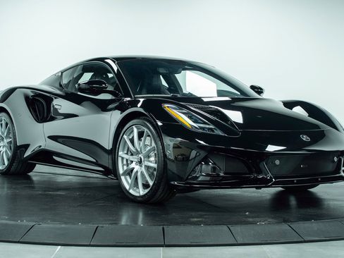 New 2025 Lotus Emira image 32