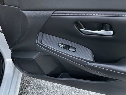 Used 2022 Nissan Sentra SV image 23