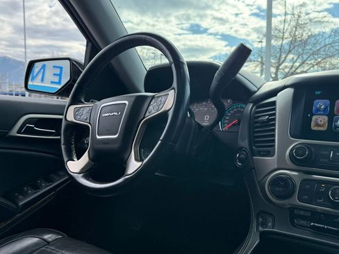 Used 2019 GMC Yukon XL Denali w/ Denali Ultimate Package image 30