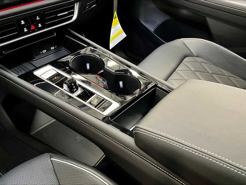 New 2026 Volkswagen Atlas SEL Premium R-Line image 10