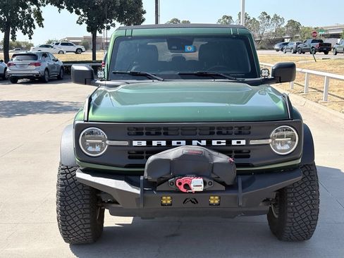 Used 2023 Ford Bronco 4-Door AWD/4WD image 2