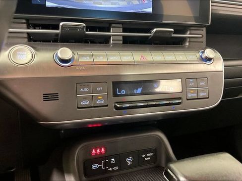 Used 2025 Hyundai Kona SEL AWD/4WD image 13