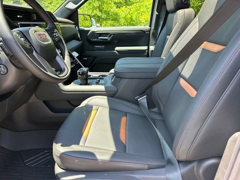 New 2026 GMC Sierra 1500 AT4 AWD/4WD image 10