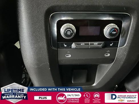 Used 2023 GMC Yukon XL SLT w/ SLT Premium Package AWD/4WD image 30