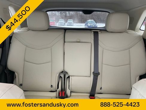 Used 2025 Cadillac XT5 Premium Luxury image 16