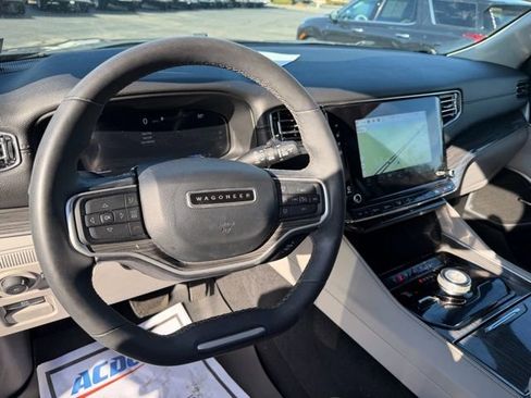 Used 2022 Jeep Wagoneer Series II w/ Rear Seat Video Group 1 image 24