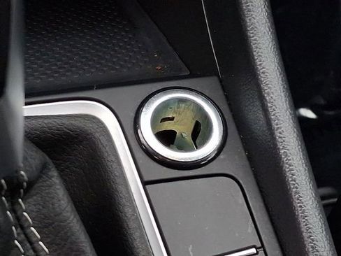 Used 2024 Volkswagen Jetta SE image 29