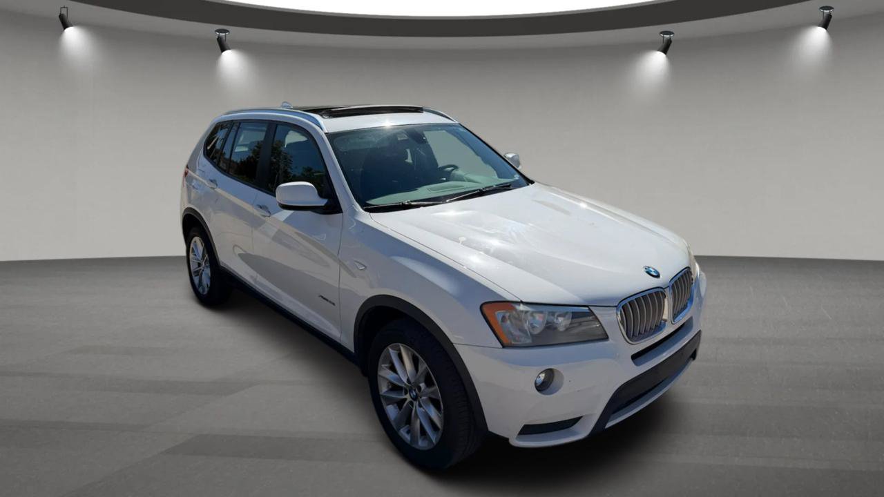 Used 2014 BMW X3 xDrive28i AWD/4WD image 2