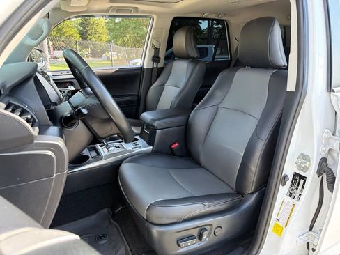 Used 2024 Toyota 4Runner SR5 Premium w/ Moonroof Package AWD/4WD image 18
