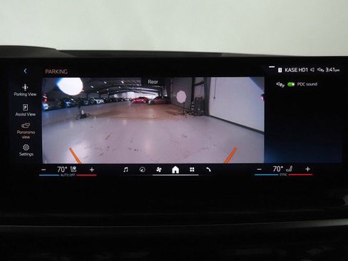 Used 2026 BMW X5 sDrive40i image 33