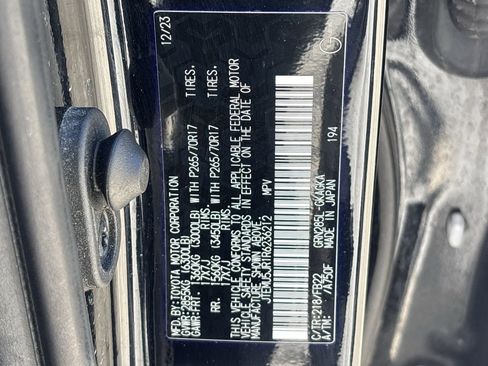 Used 2024 Toyota 4Runner SR5 image 34