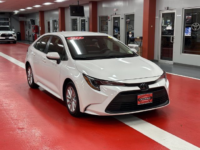 Certified 2024 Toyota Corolla LE w/ LE Convenience Package FWD image 2