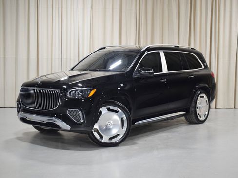 Used 2025 Mercedes-Benz Maybach GLS 600 4MATIC image 1