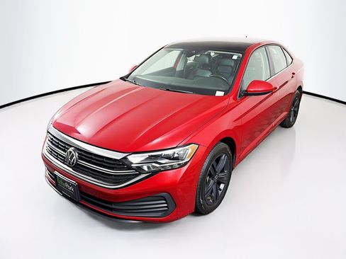 Used 2024 Volkswagen Jetta SE FWD image 3