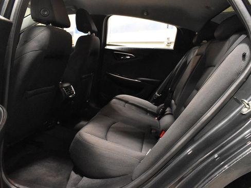 Used 2018 Chevrolet Malibu LT image 7