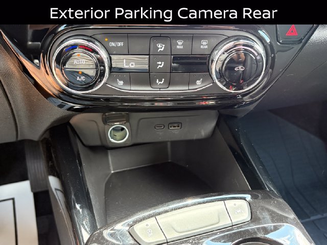 Used 2025 Chevrolet Trax RS w/ Driver Confidence Package FWD image 19