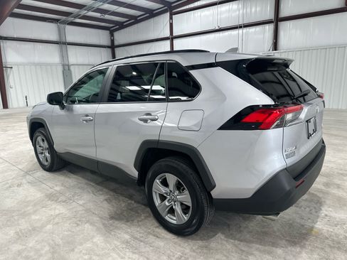 Used 2025 Toyota RAV4 LE AWD/4WD image 3