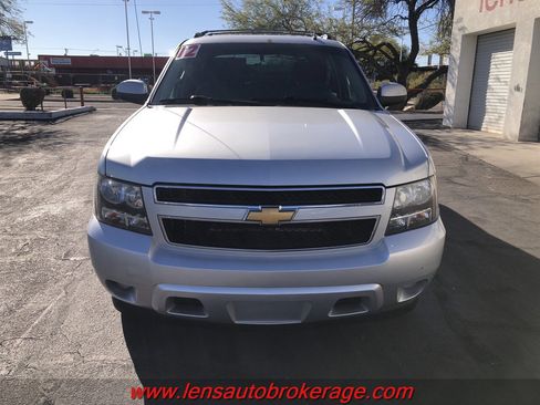 Used 2012 Chevrolet Avalanche LS w/ Convenience Package image 3