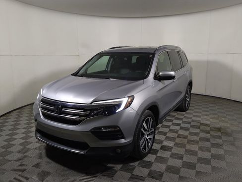 Used 2018 Honda Pilot Elite image 15