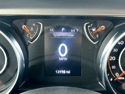 Used 2022 Jeep Wrangler Sport image 23