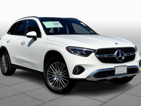 Certified 2025 Mercedes-Benz GLC 300 4MATIC image 2