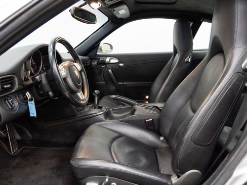 Used 2005 Porsche 911 Carrera RWD image 7