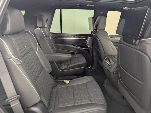 Used 2025 Cadillac Escalade Sport Platinum image 26