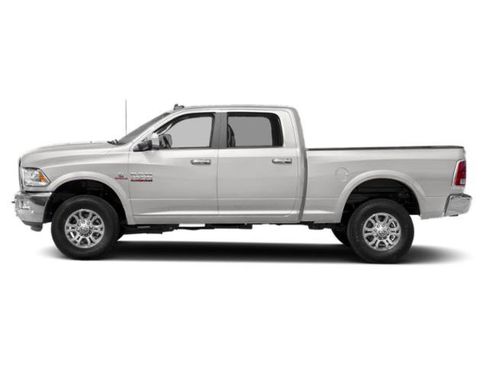 Used 2018 RAM 2500 Laramie w/ Off Road Package AWD/4WD image 3