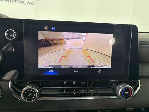 Used 2025 Chevrolet Colorado W/T w/ Advanced Trailering Package image 14