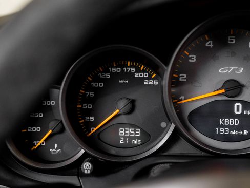 Used 2010 Porsche 911 GT3 RWD image 28