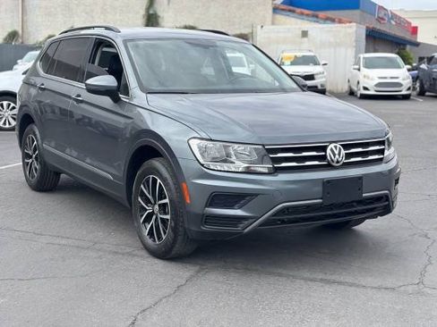Used 2021 Volkswagen Tiguan SE FWD image 1