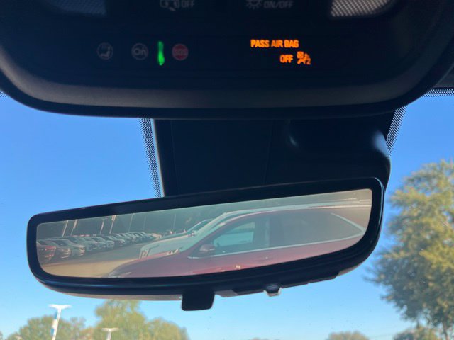 Used 2023 Cadillac XT4 Premium Luxury w/ Enhanced Visibility Package FWD image 29
