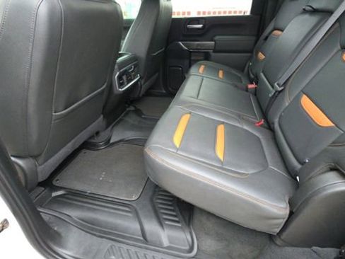 Used 2023 GMC Sierra 2500 AT4 w/ Gooseneck/5TH Wheel Package image 17