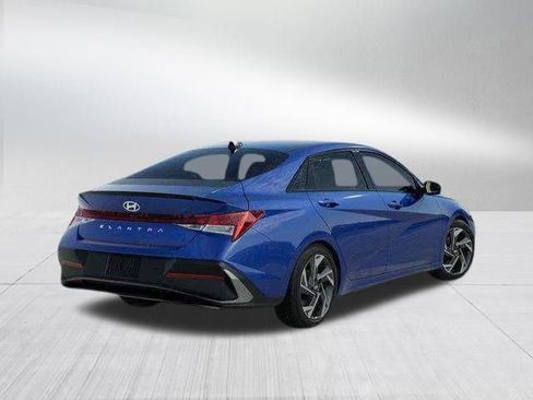 New 2026 Hyundai Elantra SEL Sport image 4