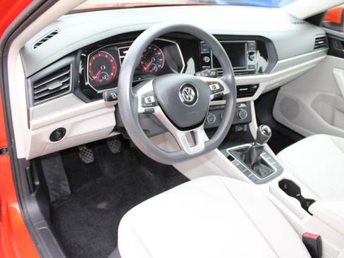 Used 2019 Volkswagen Jetta S w/ Driver Assistance Package image 13