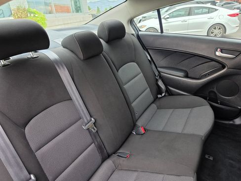 Used 2017 Kia Forte LX FWD image 12