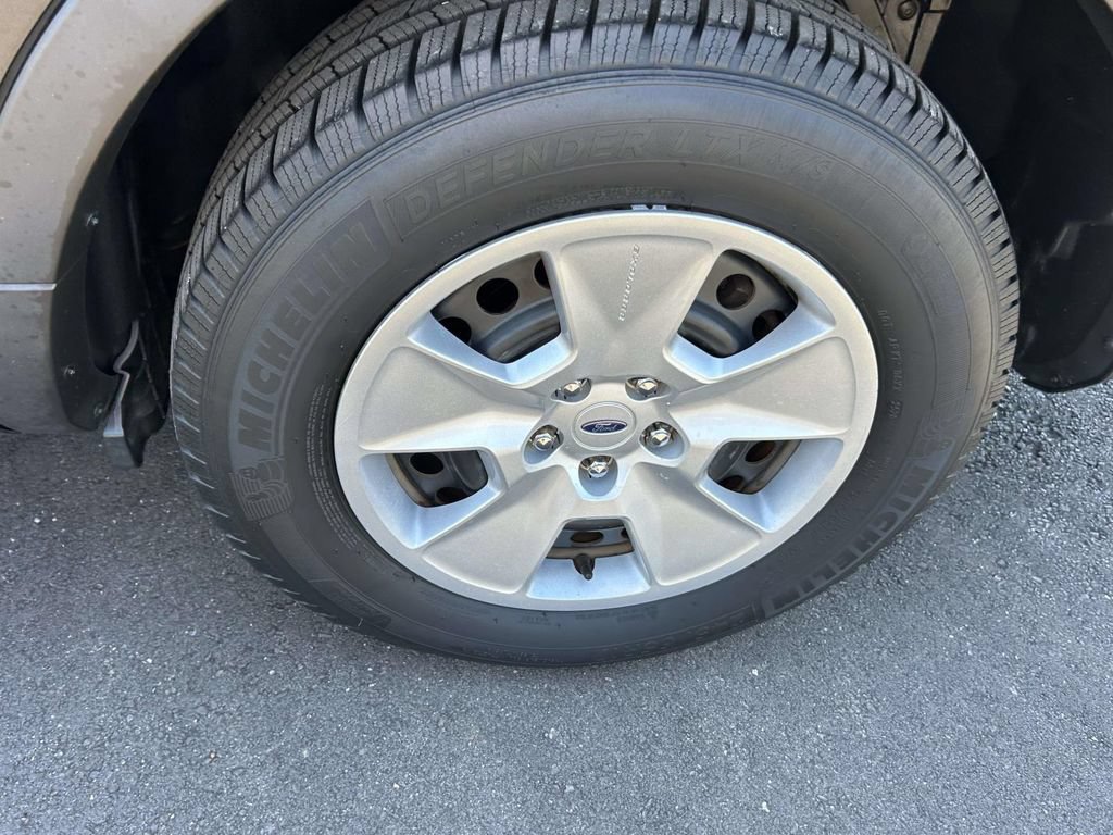 Used 2014 Ford Explorer FWD image 6