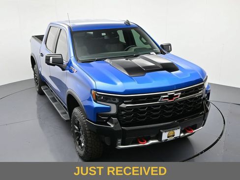Used 2022 Chevrolet Silverado 1500 ZR2 AWD/4WD image 17