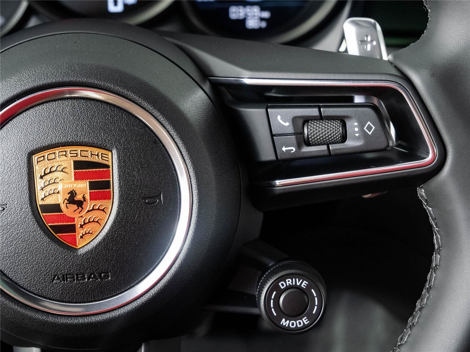 New 2026 Porsche Macan Turbo AWD/4WD image 11