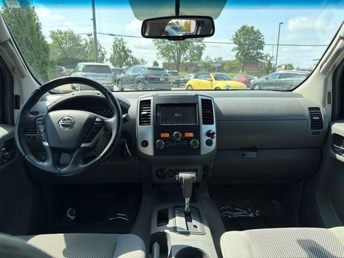 Used 2014 Nissan Frontier SV w/ SV Value Truck Package AWD/4WD image 7