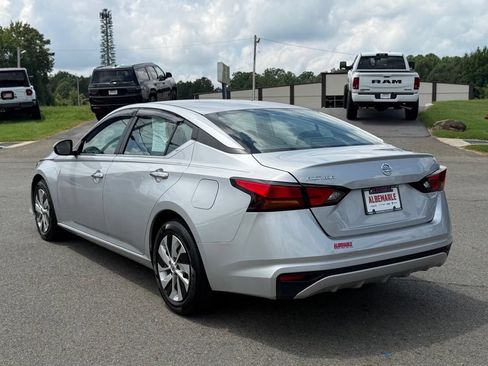Used 2022 Nissan Altima 2.5 S FWD image 6