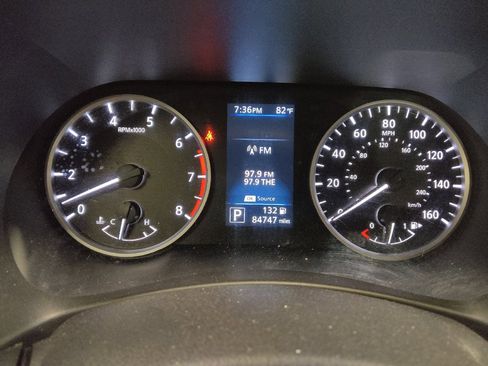 Used 2024 Nissan Sentra S FWD image 23