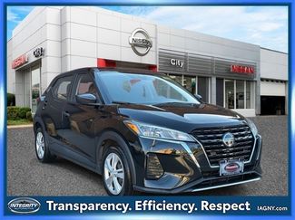 Used 2021 Nissan Kicks S video 1