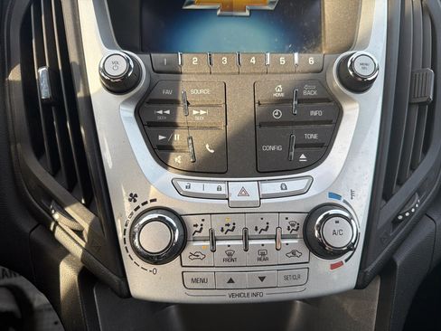 Used 2012 Chevrolet Equinox LT image 25