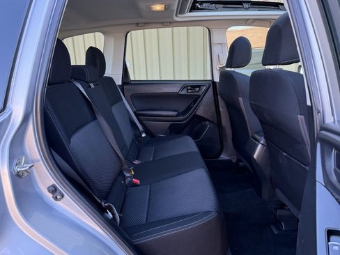 Used 2018 Subaru Forester 2.5i Premium image 18