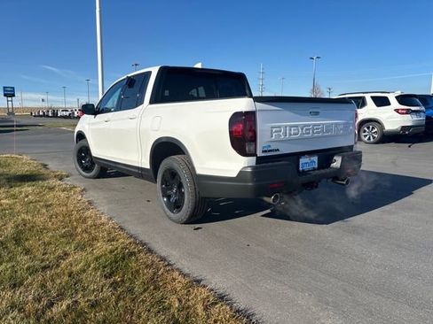 New 2026 Honda Ridgeline Black Edition image 5