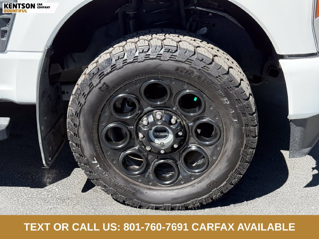 Used 2025 Ford F350 Lariat w/ Black Appearance Package AWD/4WD image 13