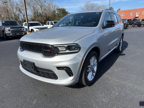 Certified 2024 Dodge Durango GT image 12