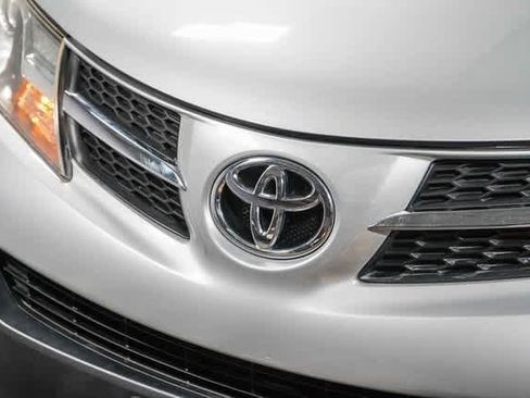 Used 2015 Toyota RAV4 Limited image 8