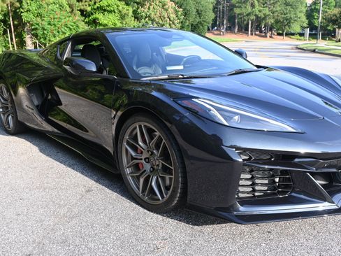 Used 2024 Chevrolet Corvette Z06 image 12